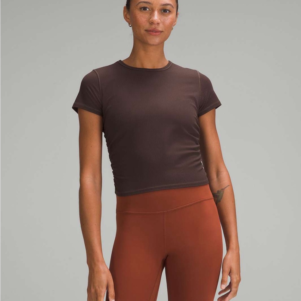 Lululemon All It Takes Tee *Ribbed Nulu Women's Brown Ribbed Top size 6
